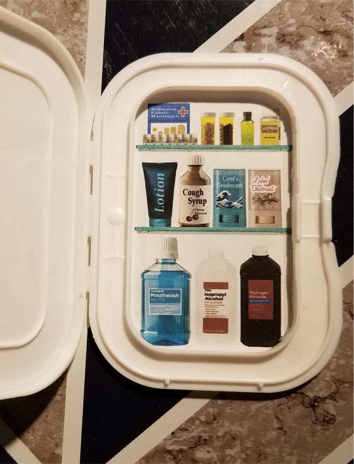 Playscale Emporium Project - Medicine Cabinet #6